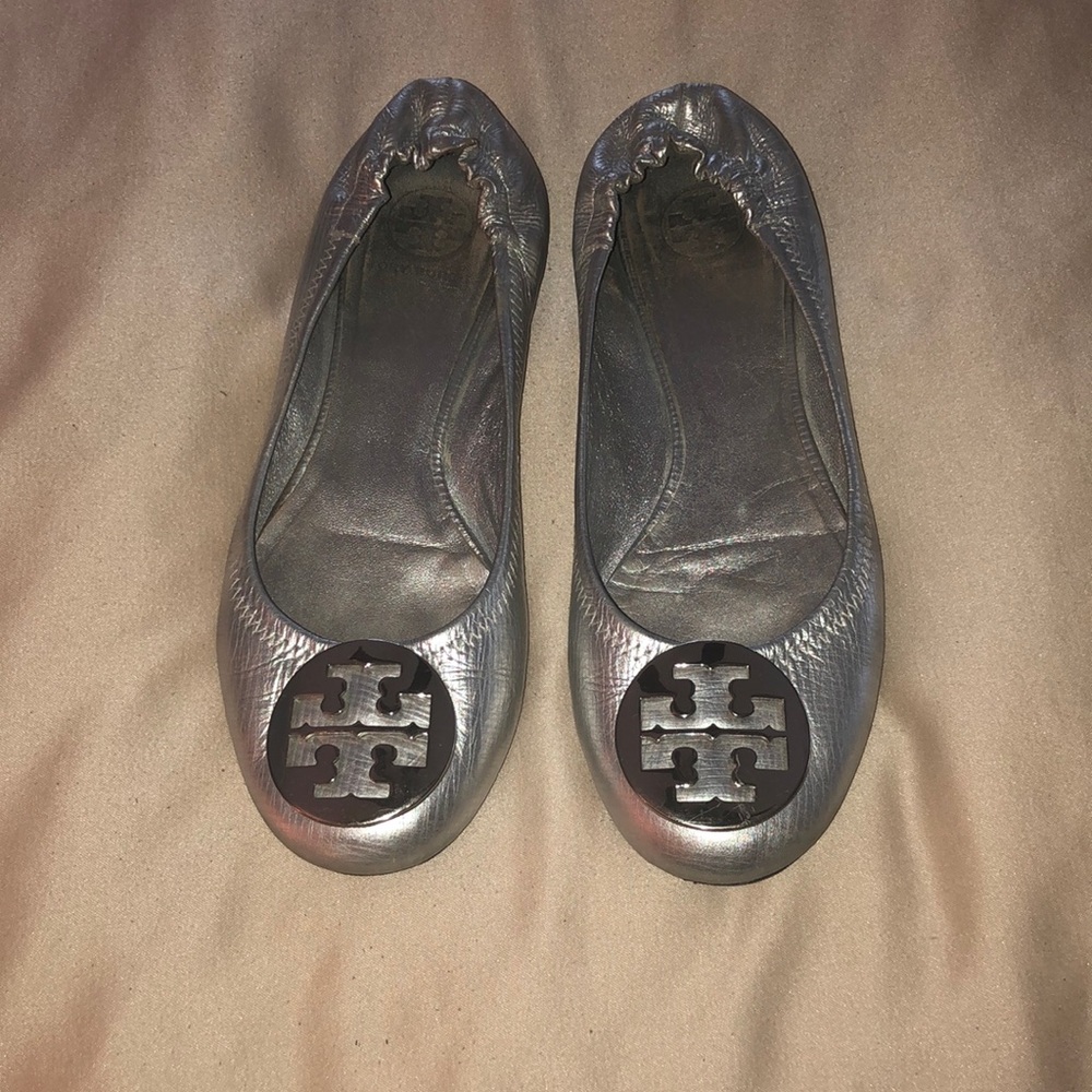 Tory Burch Silver Flats with Black Logo